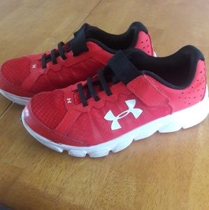 Boys Red Under Armour Shoes Size 3Y